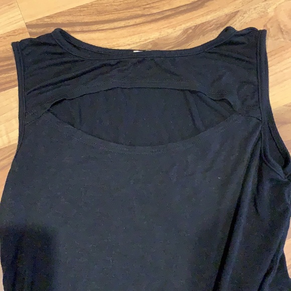 Black dress - Picture 2 of 3